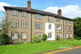 6 Cheam Mansions, photo 2