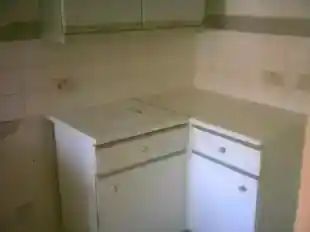 6 Coopers Close, photo 3