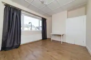 6 Cranbourne Road, photo 3