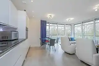 6, Craufurd Court, Blagrove Road, photo 2
