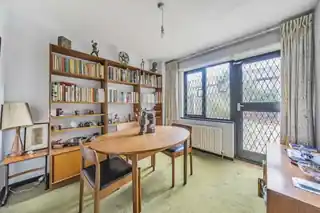 6 Cuthill Walk, photo 3