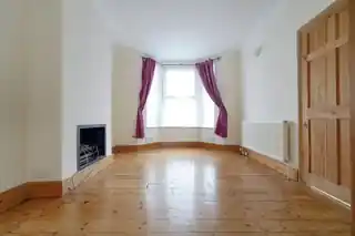 6 Dacre Road, photo 4