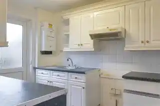 6 Dundonald Close, photo 4