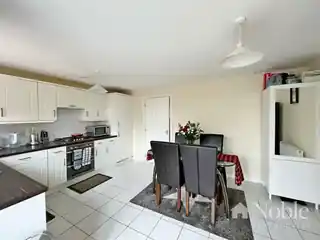 6 Elms Close, photo 2