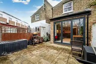 6 Enderby Street, photo 4