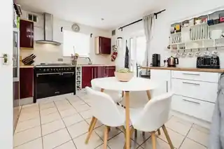 6 Fels Farm Avenue, photo 3