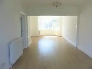 6 Fernbrook Drive, photo 3