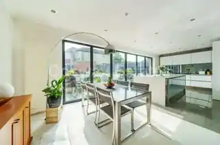6 Fernside Avenue, photo 2