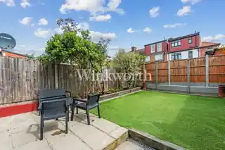 6 Forfar Road, photo 3