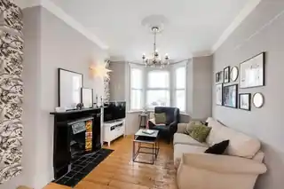 6 Granville Road, photo 2