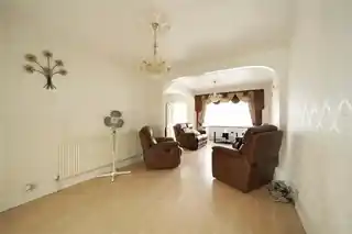 6 Greenwood Avenue, photo 3