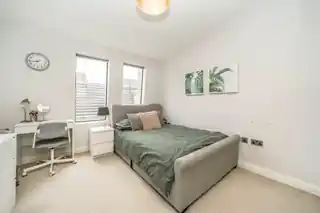 6 Halford Place, photo 3