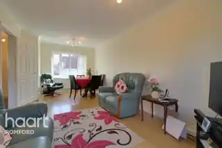 6 Hampstead Gardens, photo 2