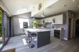 6 Hartley Old Road, photo 3