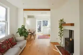 6 Heysham Road, photo 2