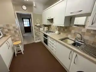 6 Kingaby Gardens, photo 2