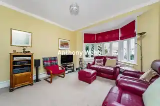 6 Kingsley Road, photo 4