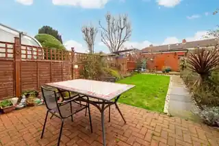 6 Morley Road, photo 3