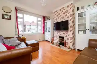 6 Morley Road, photo 2