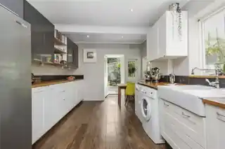 6 Nadine Street, photo 4