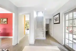 6 Newmans Way, photo 4