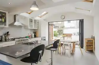 6 Newton Road, photo 4