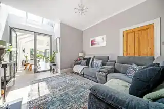6 Norbiton Avenue, photo 3