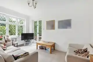 6 Old Lodge Way, photo 4