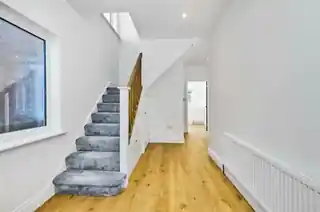6 Park Drive, photo 4