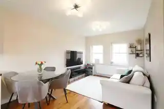 6, Ruby Court, Rainbow Road, photo 2