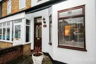 6 Salisbury Road, photo 3