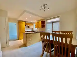 6 Samos Road, photo 3