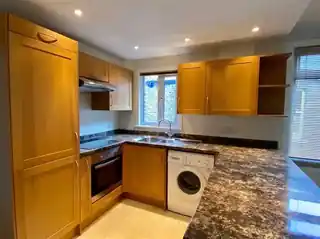 6 Samos Road, photo 2