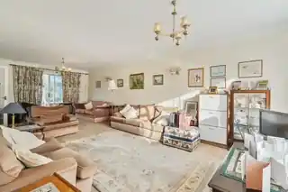 6 Shelley Close, photo 3
