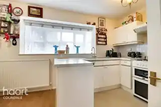 6 Snowdon Drive, photo 2