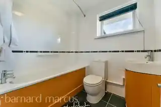 6 Southern Avenue, photo 3