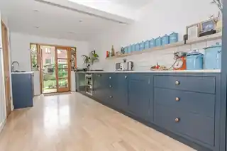 6 Stanley Road, photo 3