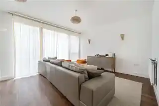 6 Storer Drive, photo 2
