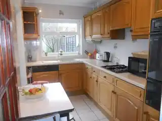 6 Sunley Gardens, photo 2