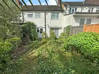 6 Sunny Nook Gardens, photo 2