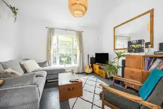 6 Sutton Square, photo 2