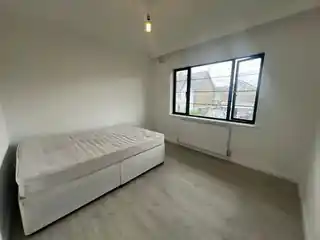 6, Swan Court, Swan Road, photo 3