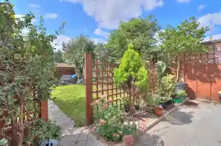 6 Tempest Way, photo 3