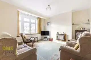 6 The Ridgeway, photo 3
