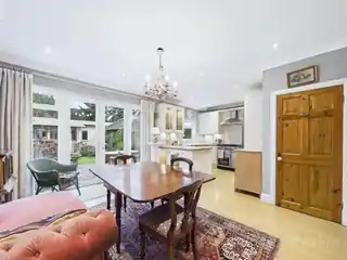 6 Victoria Avenue, photo 3