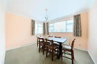 6 Wakehams Hill, photo 3
