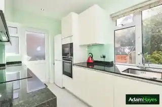6 Welbeck Close, photo 4