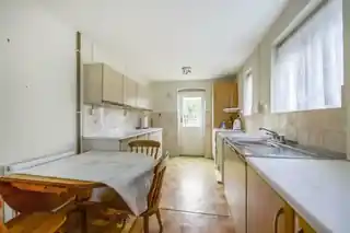 6 Wembley Road, photo 4