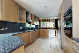 6 Westover Hill, photo 3