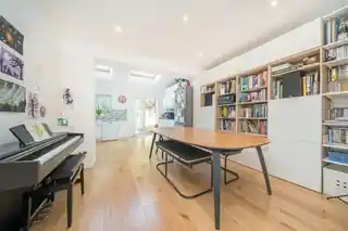 6 Wilcox Road, photo 3